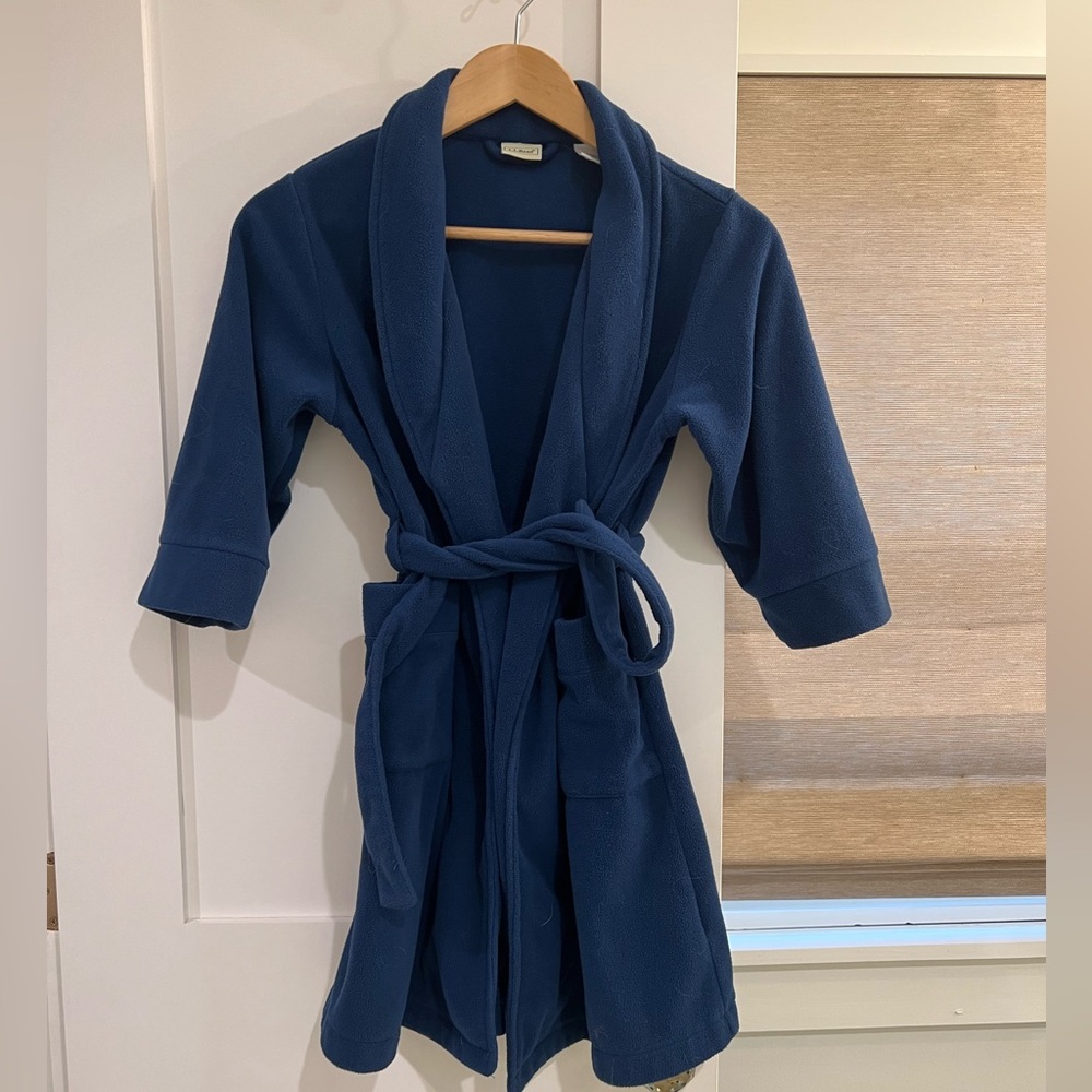 L.L. Bean kids robe boys 5-6 M navy blue robe fleece